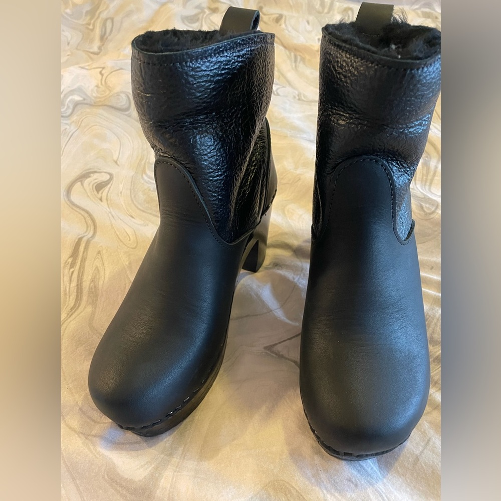 No.6 5" Pull On Shearling Clog Boot Size 38 - image 1